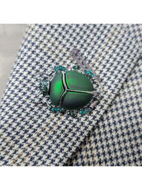 Vintage Vibes Green Beetle Brooch Scarab Pin Emerald Rhinestone Silver Tone 1.5"